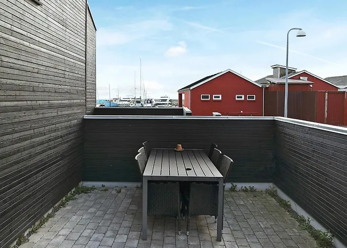 8 Person In Hadsund-by Traum Feriehus Øster Hurup